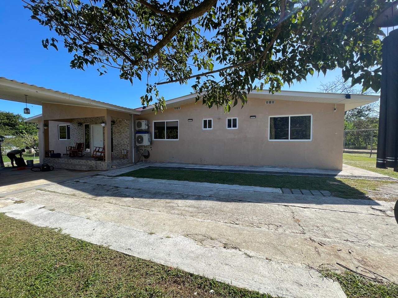 Se Vende Residencia, San Pedro del Espino, Santiago de Veraguas - Imagen 4